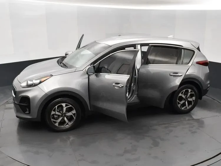 2022 Kia Sportage - Image 7 of 12
