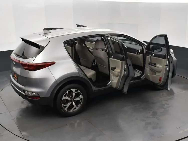 2022 Kia Sportage - Image 6 of 12