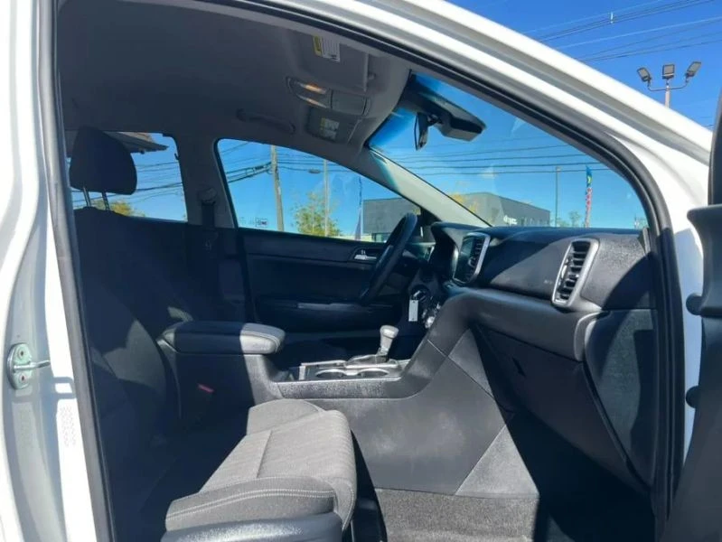 2022 Kia Sportage - Image 9 of 12