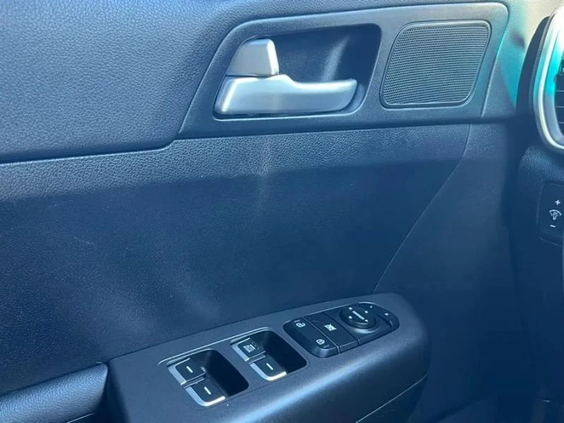 2022 Kia Sportage - Image 11 of 12