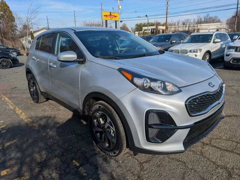 2022 Kia Sportage - Image 4 of 12