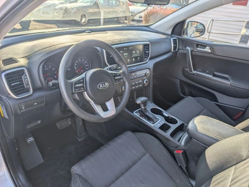 2022 Kia Sportage - Image 8 of 12