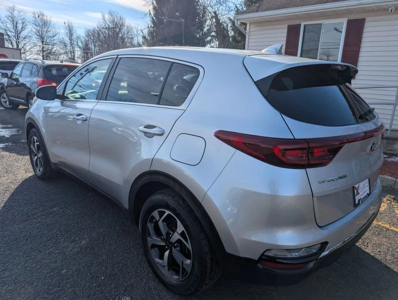 2022 Kia Sportage - Image 2 of 12