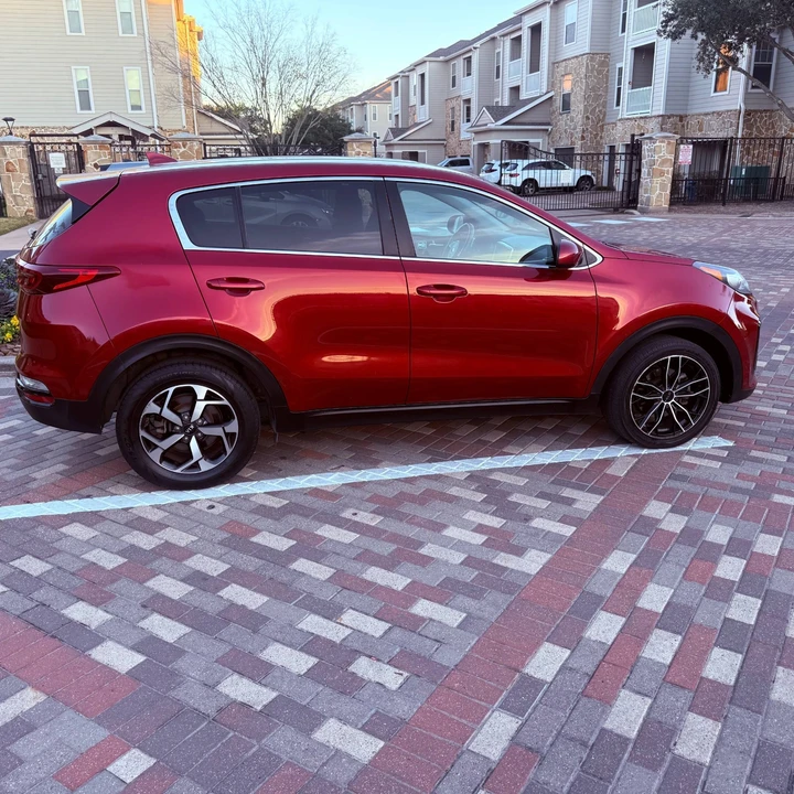 2022 Kia Sportage - Image 9 of 21