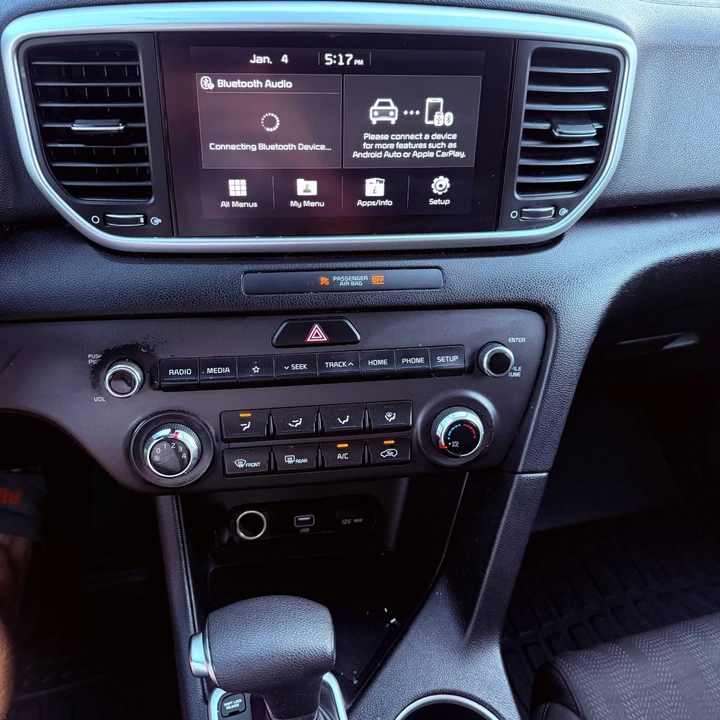 2022 Kia Sportage - Image 13 of 21