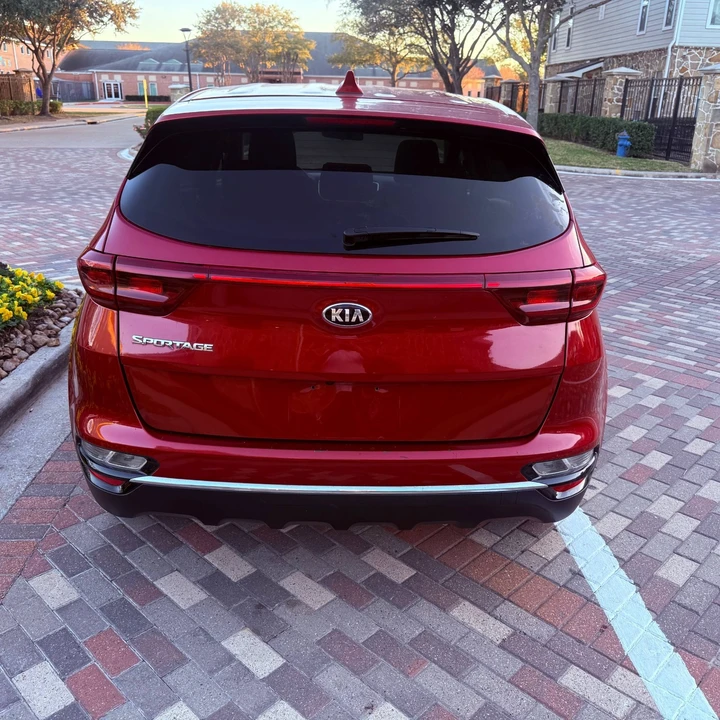 2022 Kia Sportage - Image 7 of 21