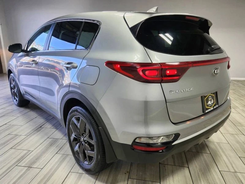2022 Kia Sportage - Image 3 of 12