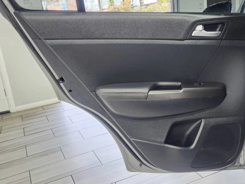 2022 Kia Sportage - Image 12 of 12
