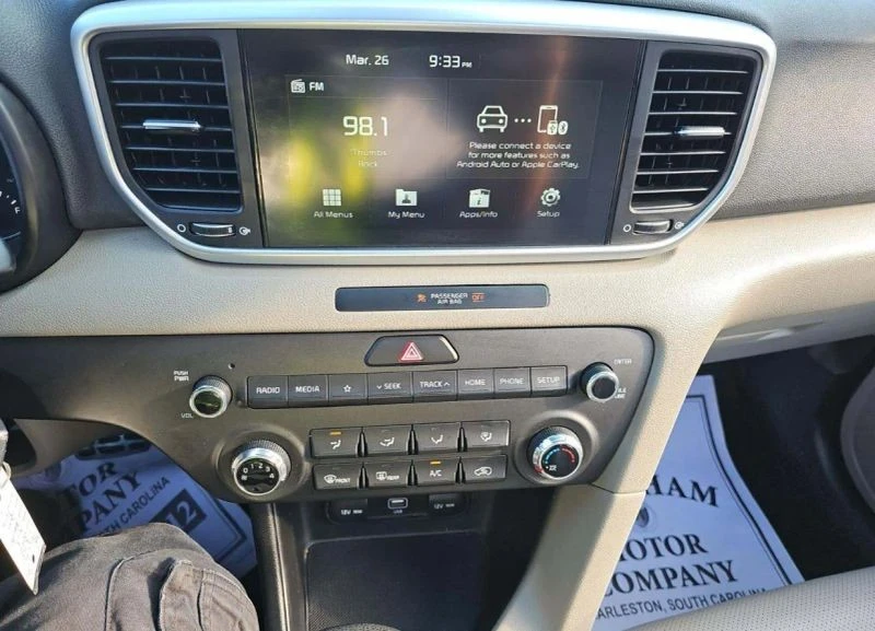 2022 Kia Sportage - Image 6 of 11