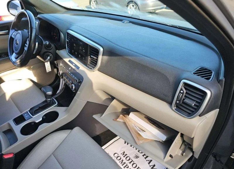 2022 Kia Sportage - Image 9 of 11
