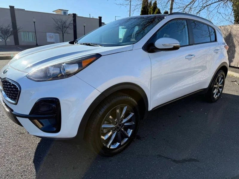 2022 Kia Sportage - Image 3 of 12