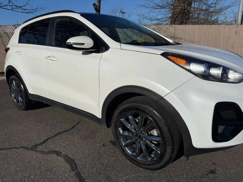 2022 Kia Sportage - Image 7 of 12