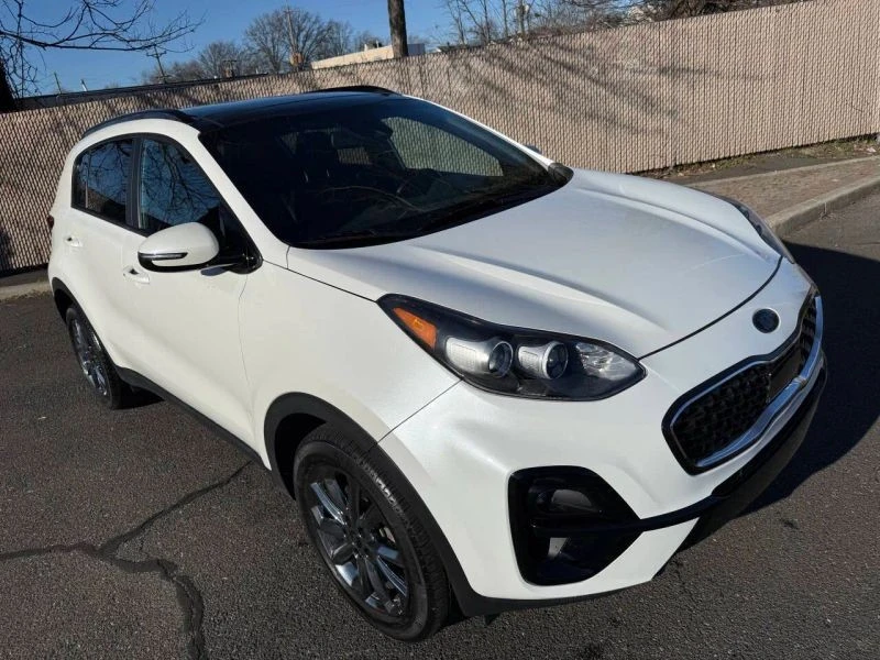 2022 Kia Sportage - Image 8 of 12