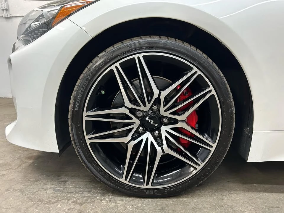 2022 Kia Stinger - Image 7 of 20