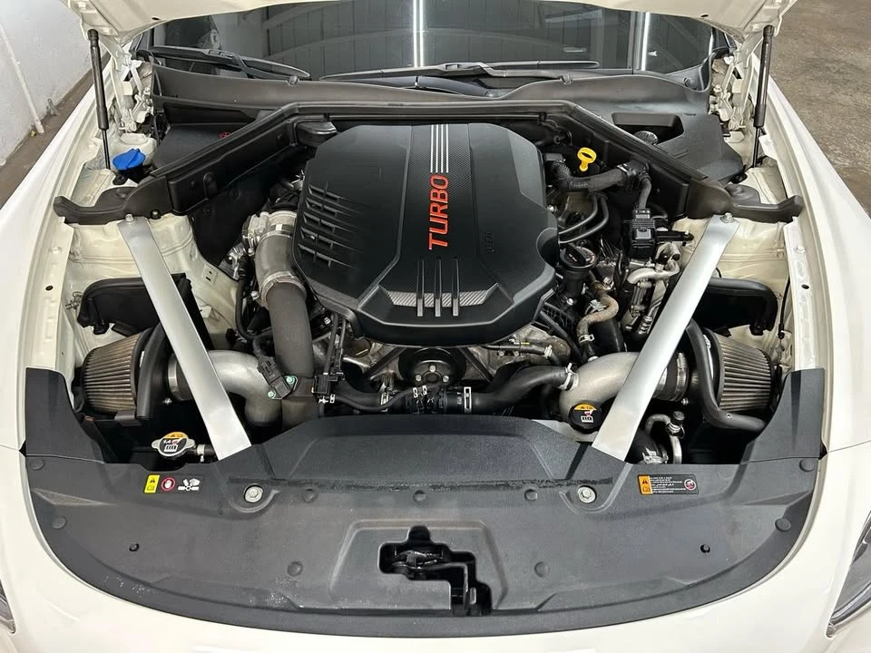 2022 Kia Stinger - Image 8 of 20