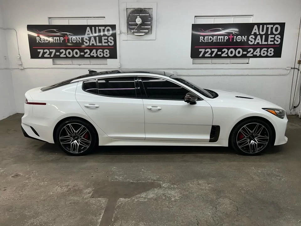 2022 Kia Stinger - Image 2 of 20