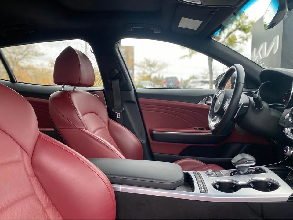 2022 Kia Stinger - Image 12 of 21
