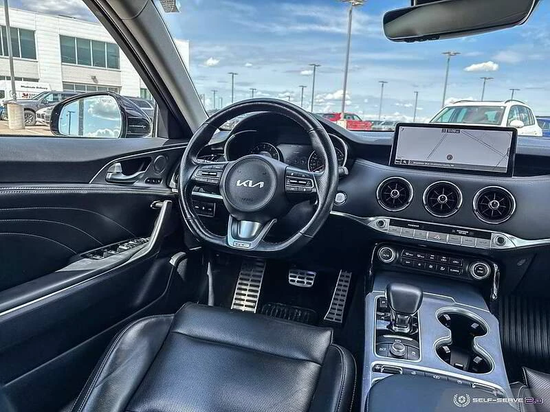 2022 Kia Stinger - Image 9 of 19