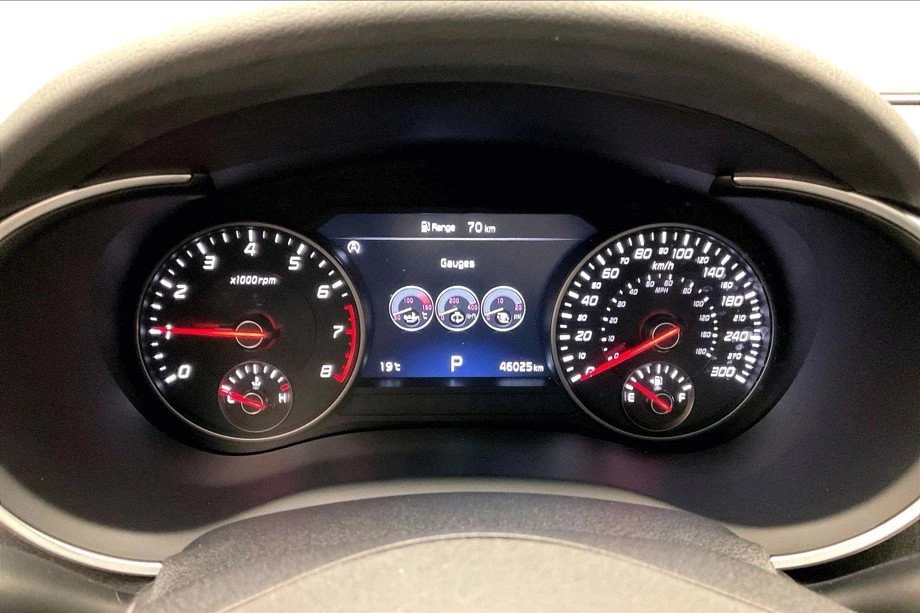 2022 Kia Stinger - Image 16 of 19