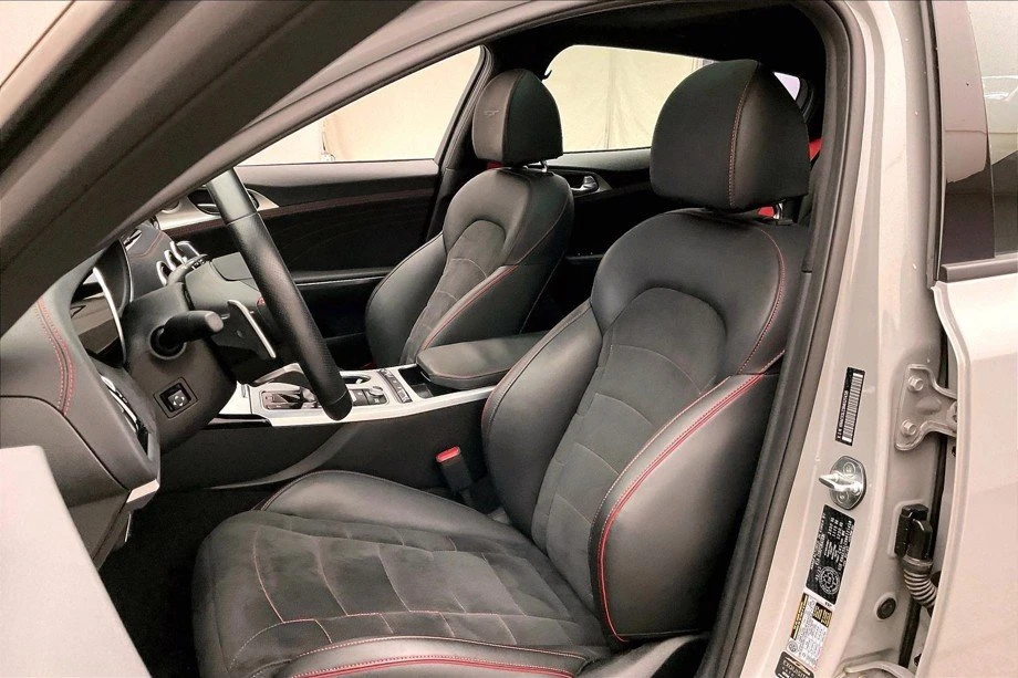 2022 Kia Stinger - Image 8 of 19