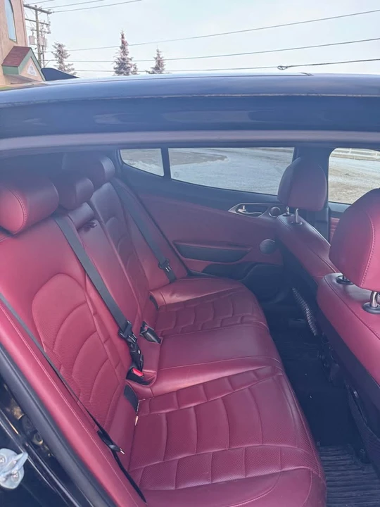 2022 Kia Stinger - Image 5 of 8