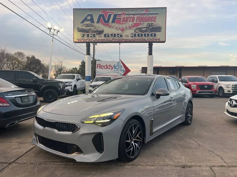 2022 Kia Stinger - Image 2 of 20