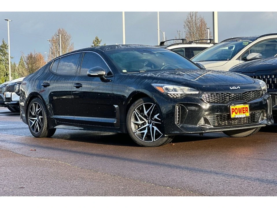2022 Kia Stinger - Image 2 of 10