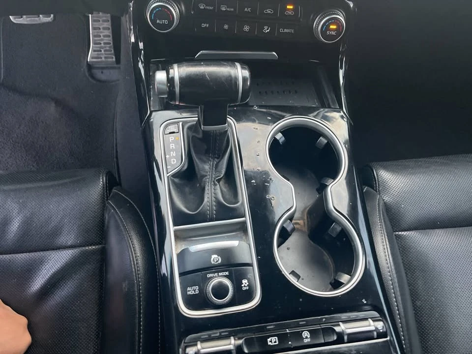 2022 Kia Stinger - Image 17 of 20