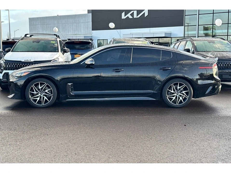 2022 Kia Stinger - Image 7 of 10