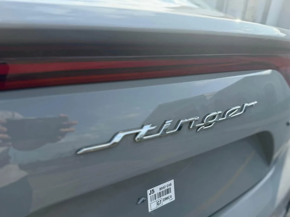 2022 Kia Stinger - Image 11 of 14