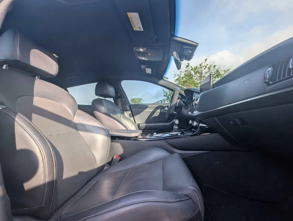 2022 Kia Stinger - Image 19 of 20