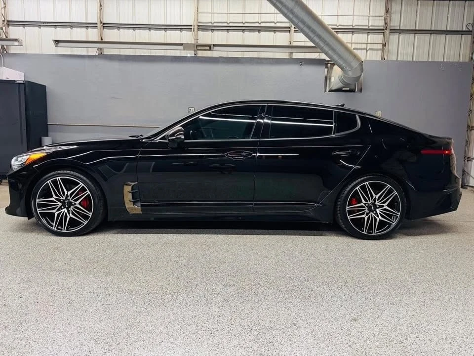 2022 Kia Stinger - Image 2 of 8