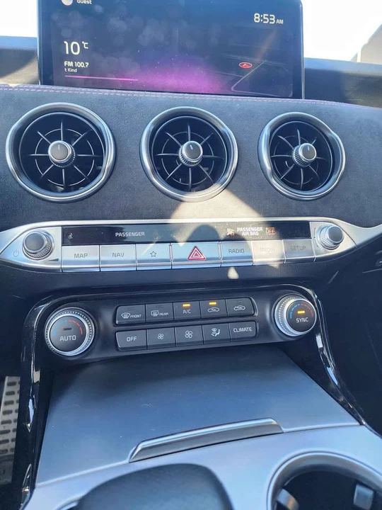 2022 Kia Stinger - Image 17 of 17