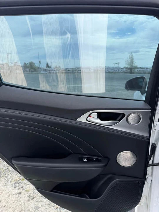 2022 Kia Stinger - Image 11 of 12