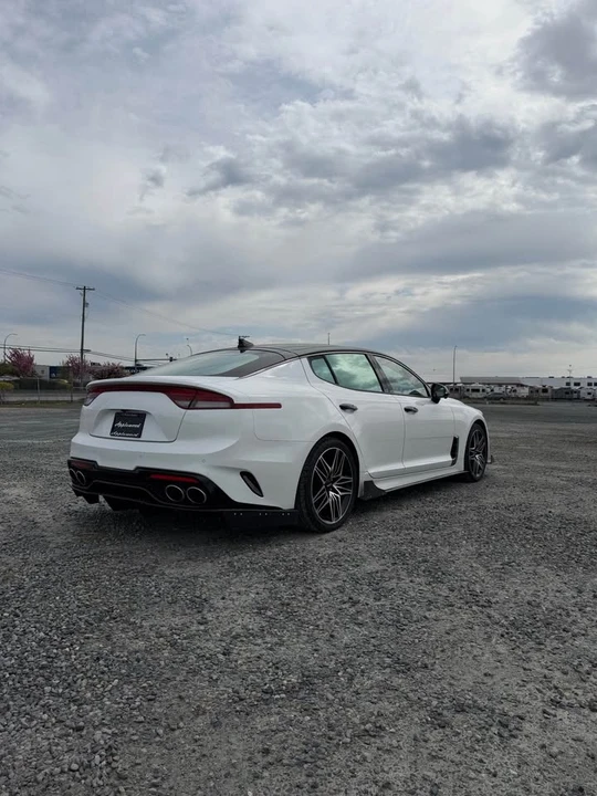 2022 Kia Stinger - Image 3 of 12