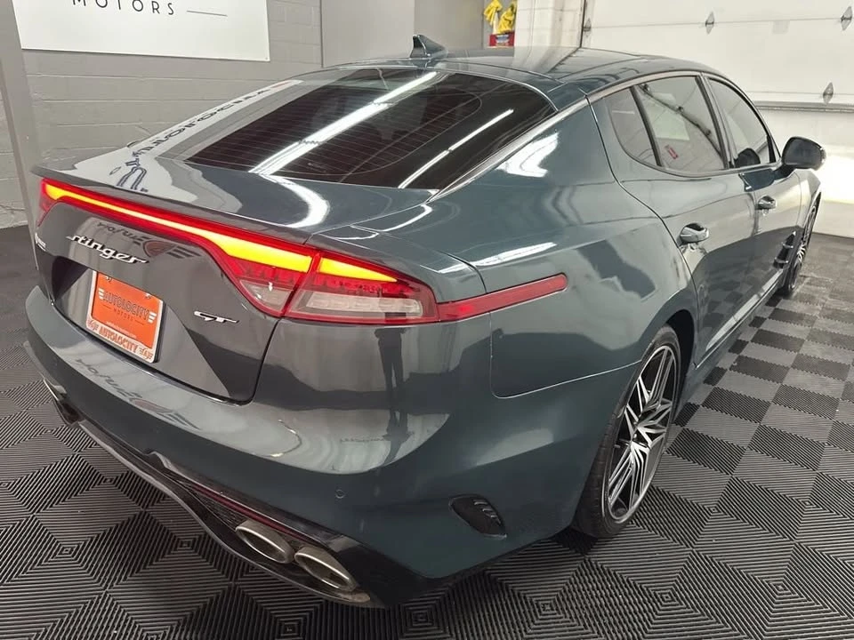 2022 Kia Stinger - Image 10 of 20