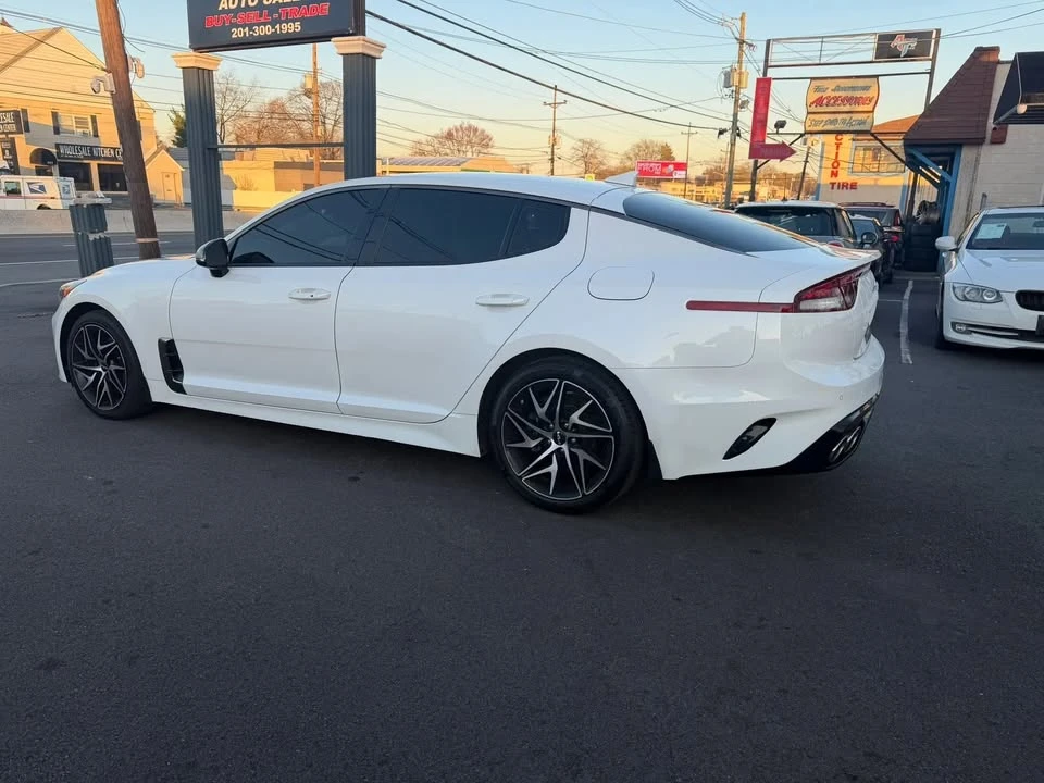 2022 Kia Stinger - Image 4 of 20