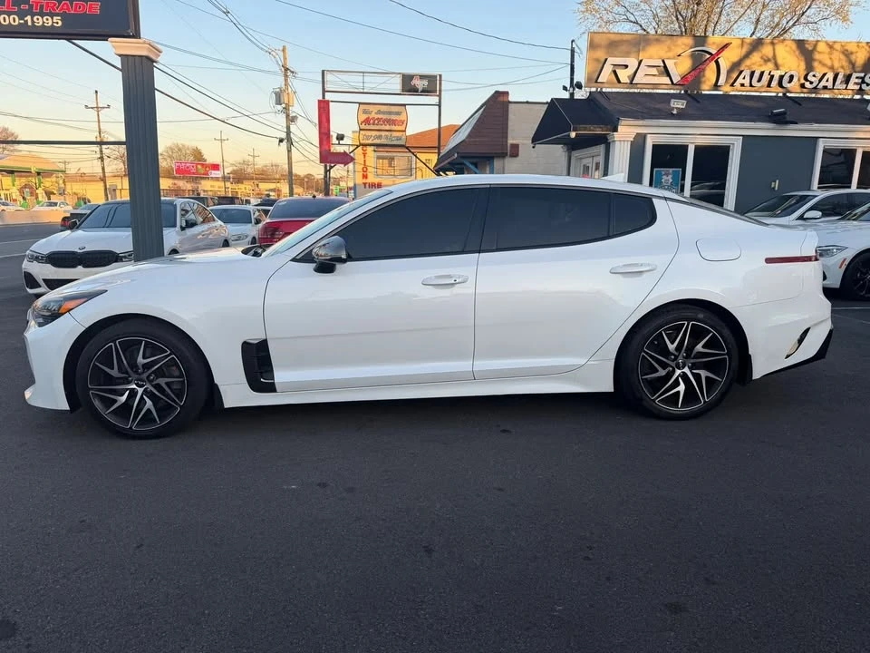 2022 Kia Stinger - Image 3 of 20