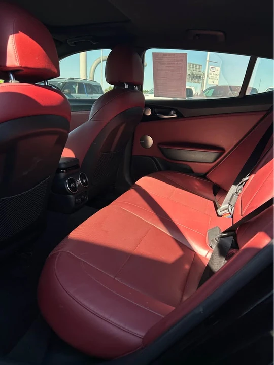 2022 Kia Stinger - Image 4 of 5