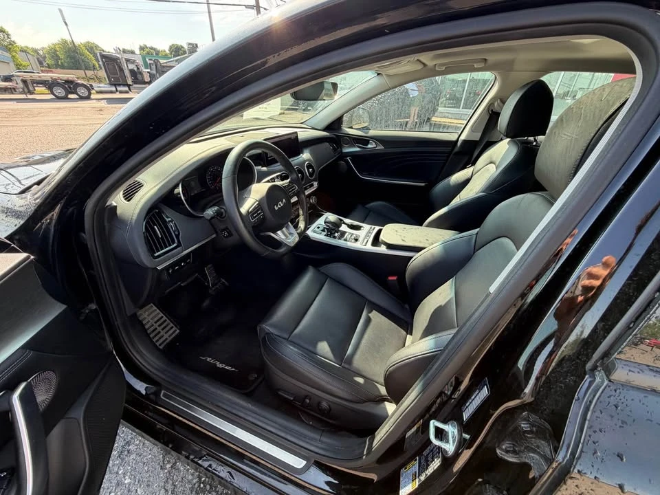 2022 Kia Stinger - Image 4 of 5