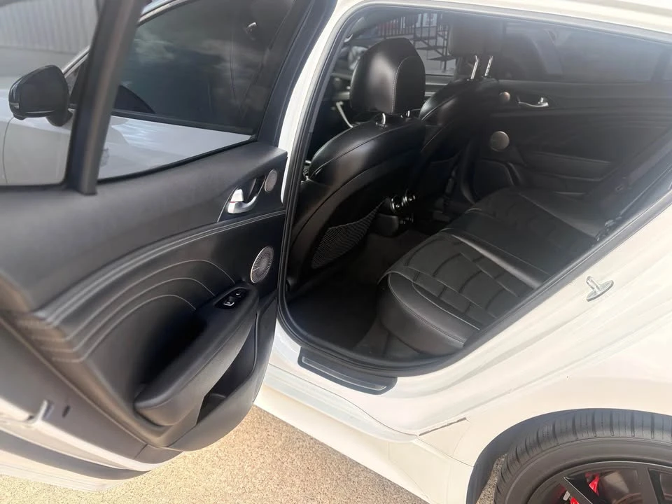 2022 Kia Stinger - Image 8 of 12