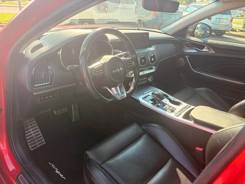 2022 Kia Stinger - Image 8 of 13