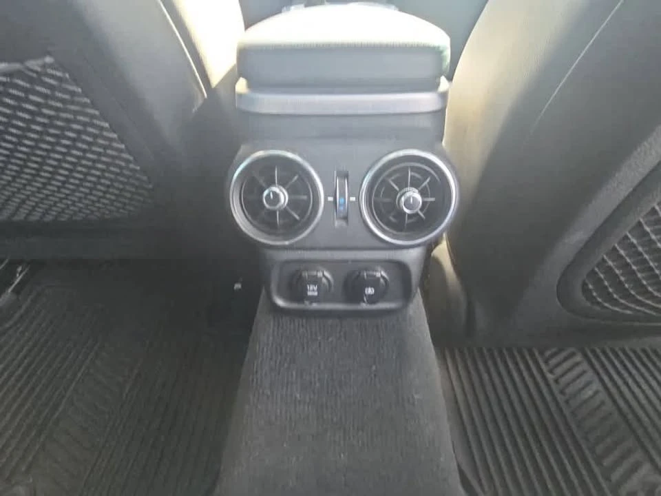2022 Kia Stinger - Image 11 of 20