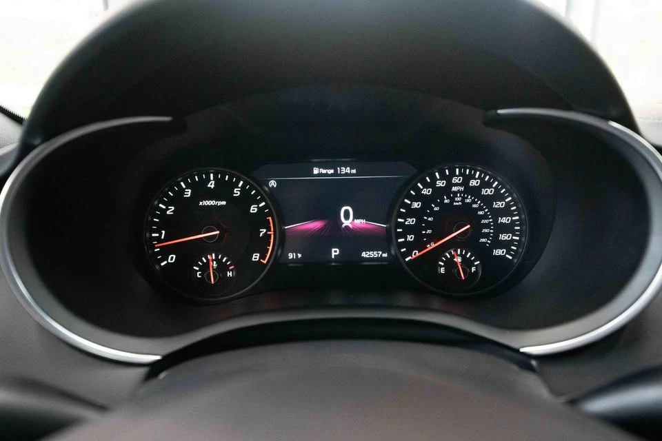 2022 Kia Stinger - Image 16 of 20