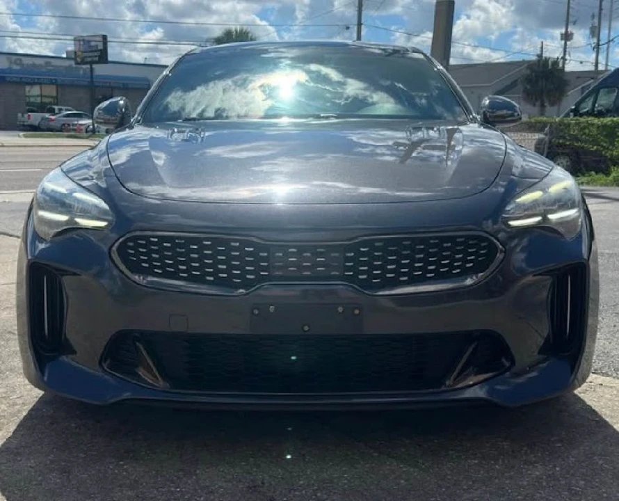 2022 Kia Stinger - Image 2 of 11