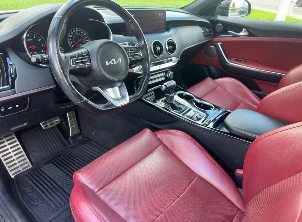 2022 Kia Stinger - Image 7 of 11