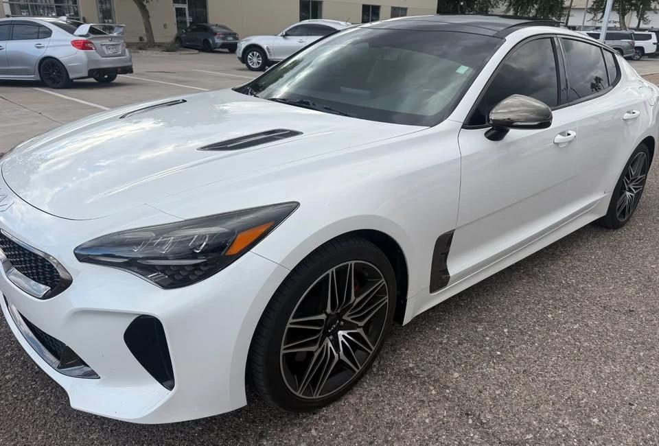 2022 Kia Stinger GT - Image 2 of 8