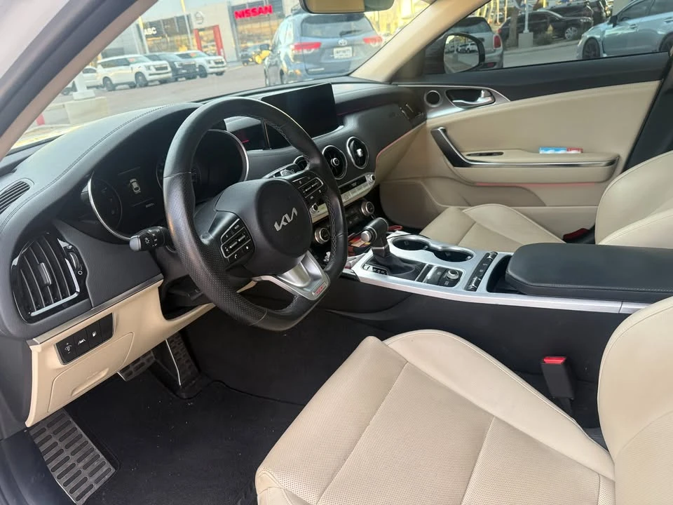 2022 Kia Stinger GT - Image 7 of 8