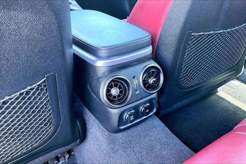 2022 Kia Stinger GT - Image 12 of 16