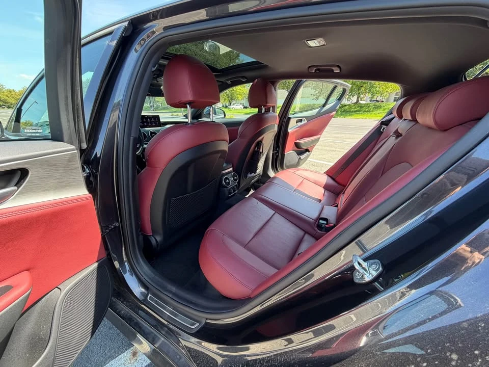 2022 Kia Stinger GT - Image 10 of 14